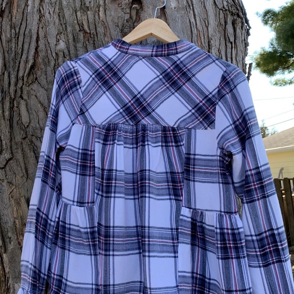 Altair’s State Light Flannel Blouse - Picture 4 of 5